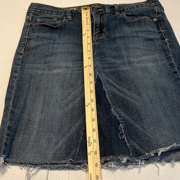 J. Crew Women's Matchstick Raw Frayed Hem Denim Skirt Size 14 - Picture 4 of 13